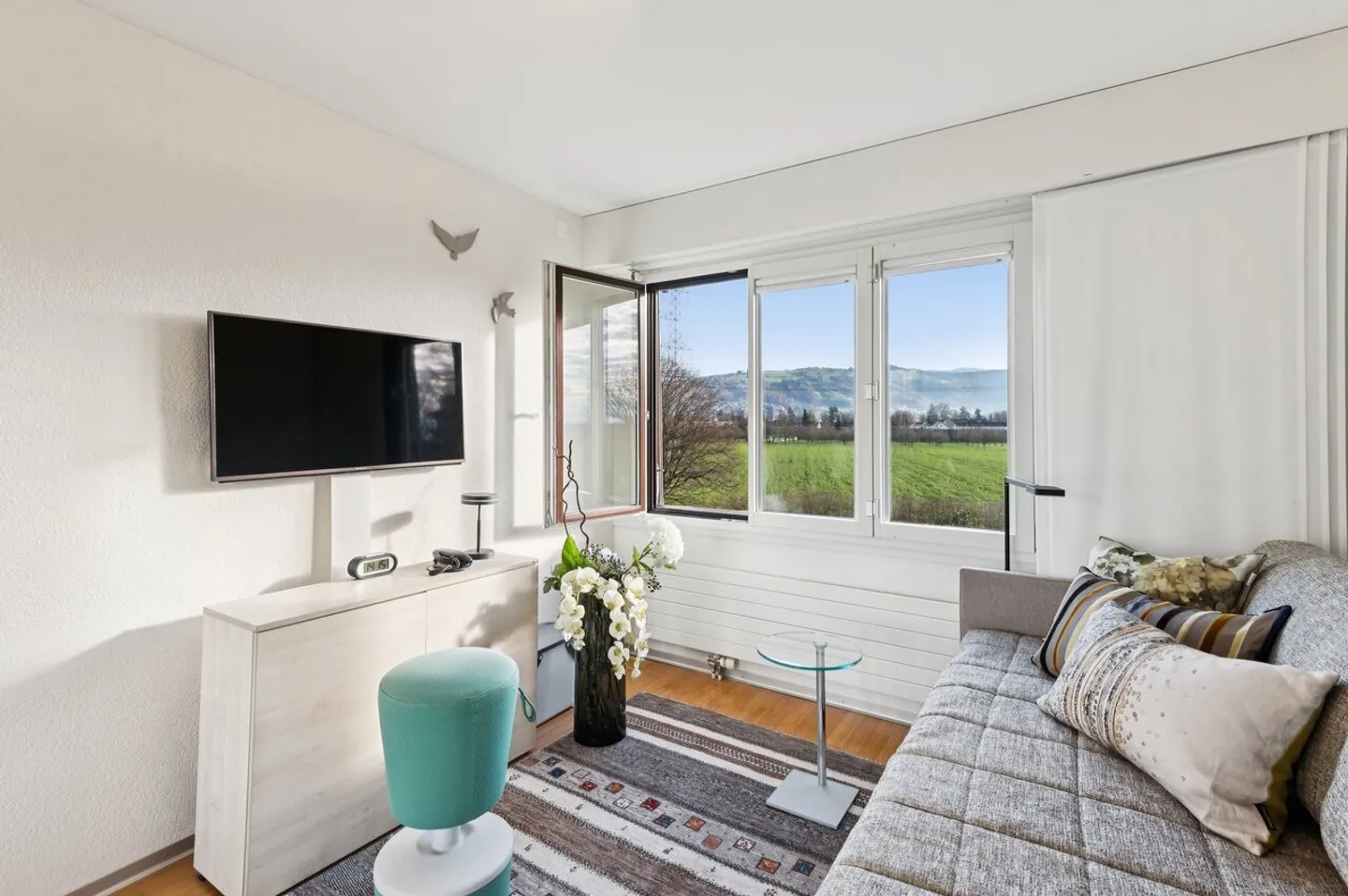 Here, living becomes an experience! - Photo 6 of 10