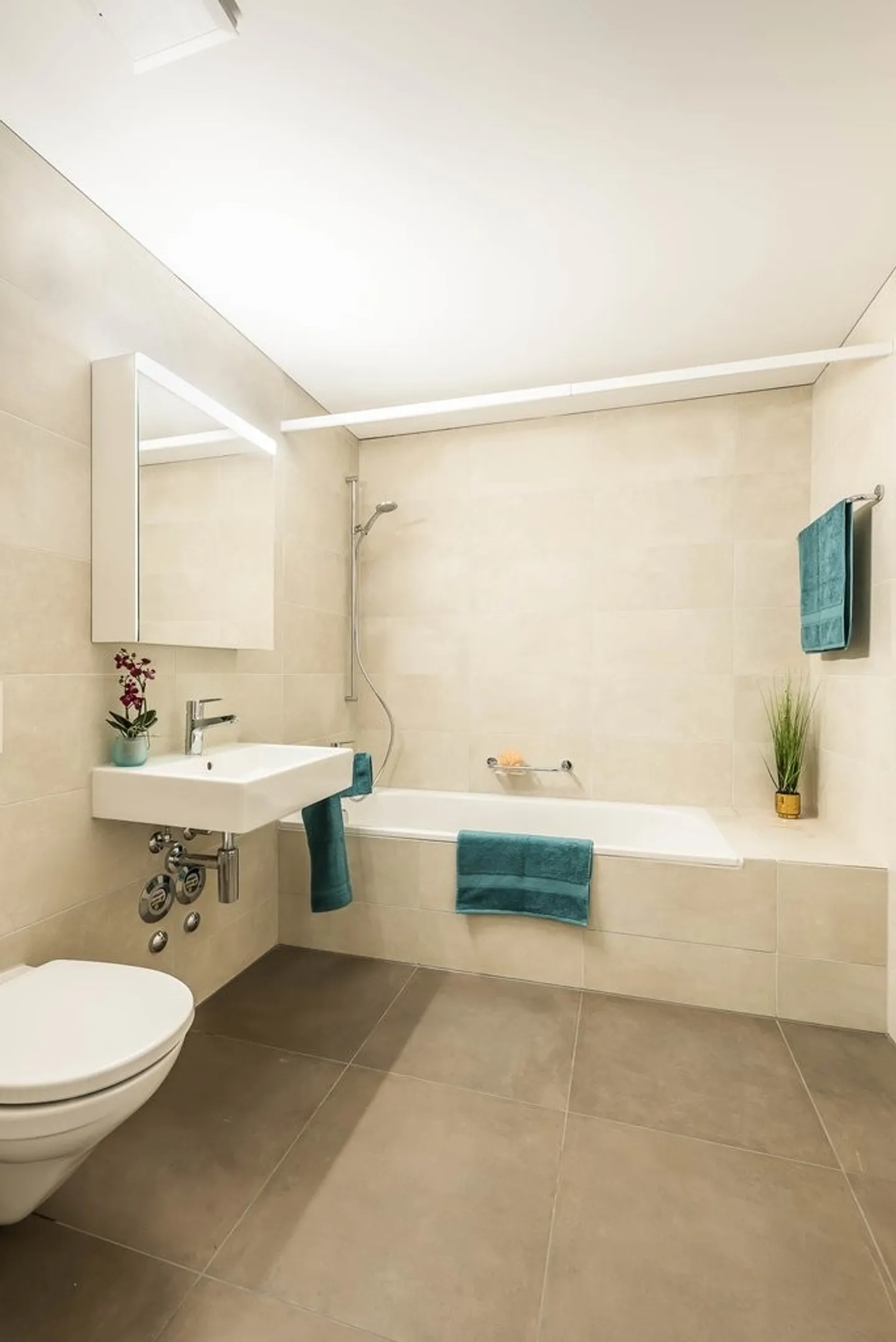 Dream Home in the City - Modern and Central! - Photo 8 of 10