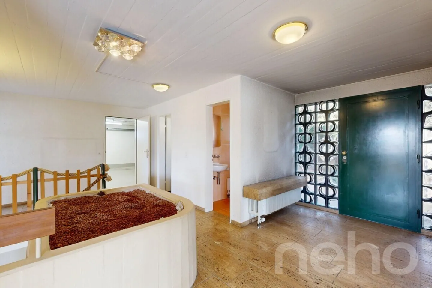 Villa with Indoor Pool - Dream Home with a View and Potential - Photo 8 of 12