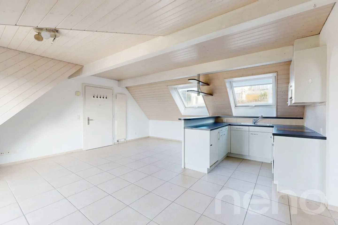 Villa with Indoor Pool - Dream Home with a View and Potential - Photo 10 of 12