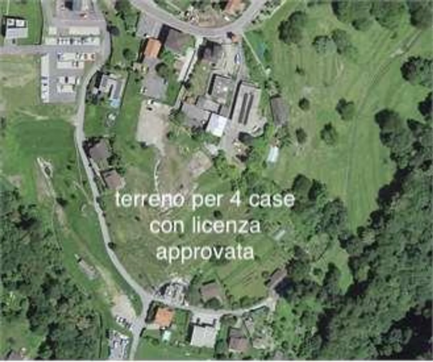 Large plot with license for 4 single-family homes - Photo 1 of 2
