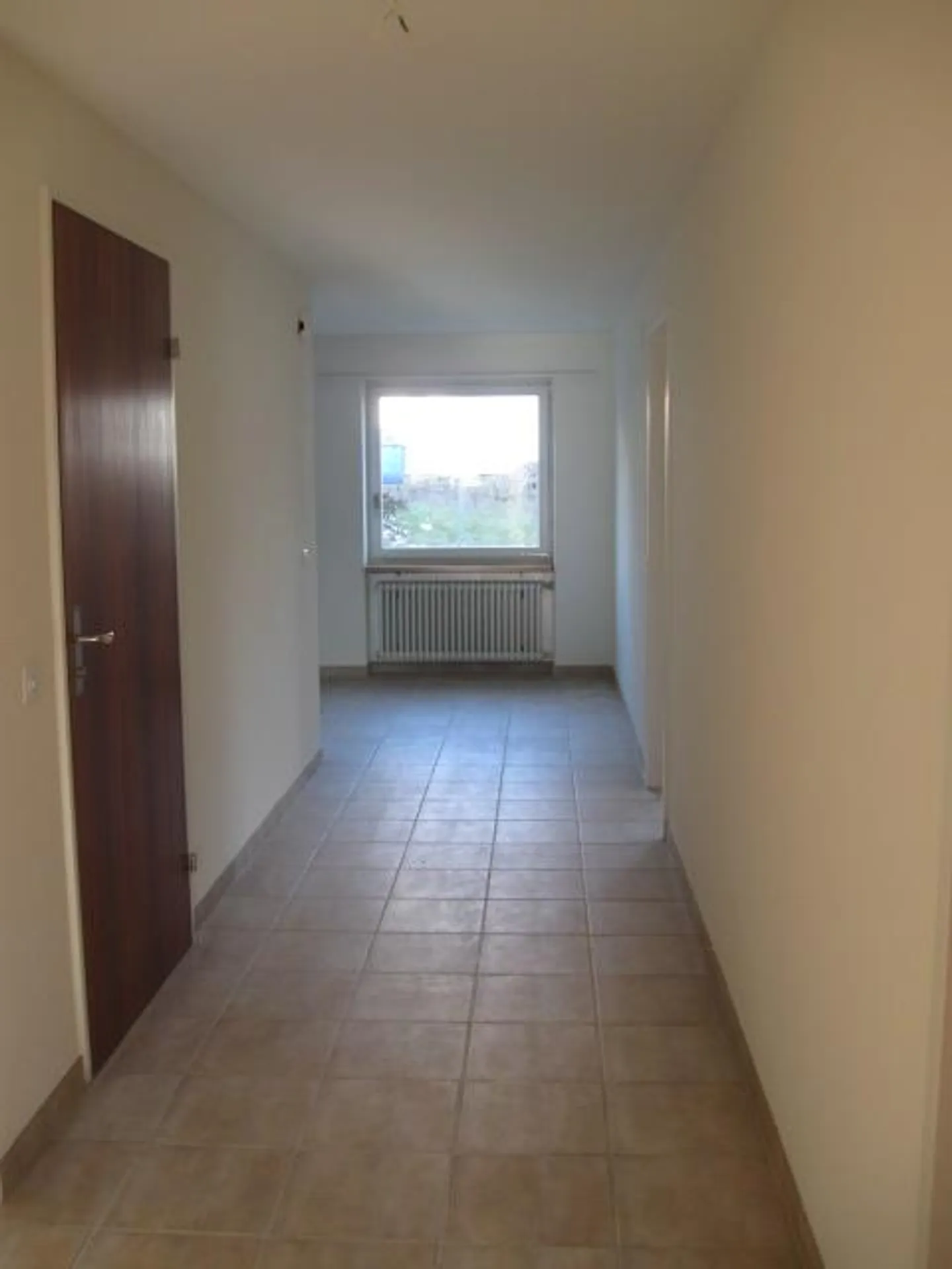zu vermieten eine geräumige, helle 4-Zimmer-Wohnung an rühiger Lage - Foto 5 von 12
