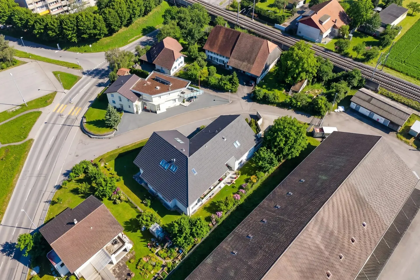 Modern Garden Apartment in Oensingen - Photo 9 of 10