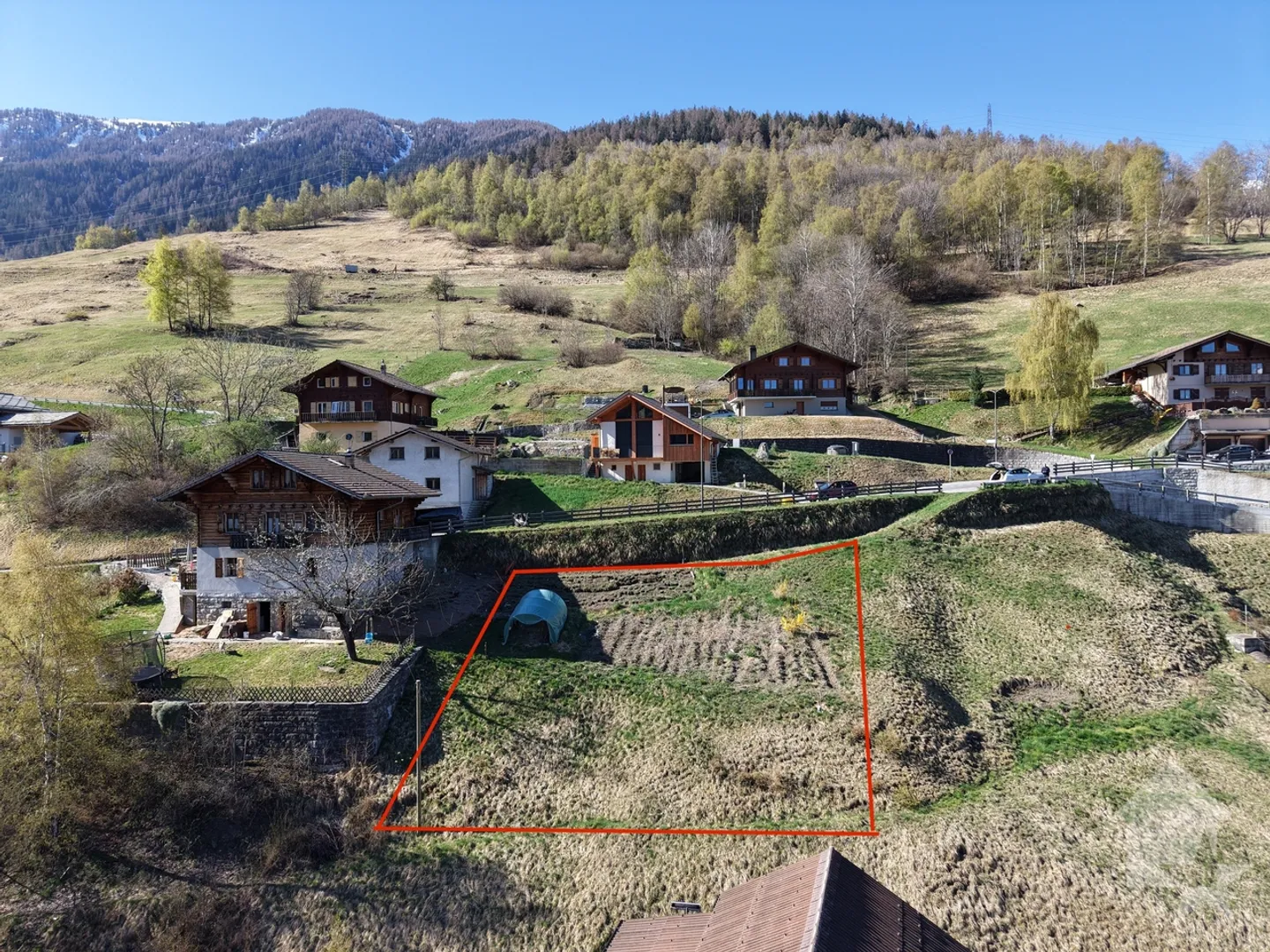 For sale well-located land in Euseigne - Photo 2 of 7
