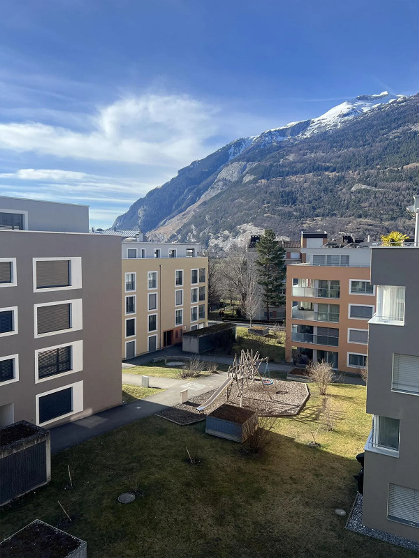 Moderne 2 1/2-Zimmerwohnung zu vermieten - Photo 1 sur 6