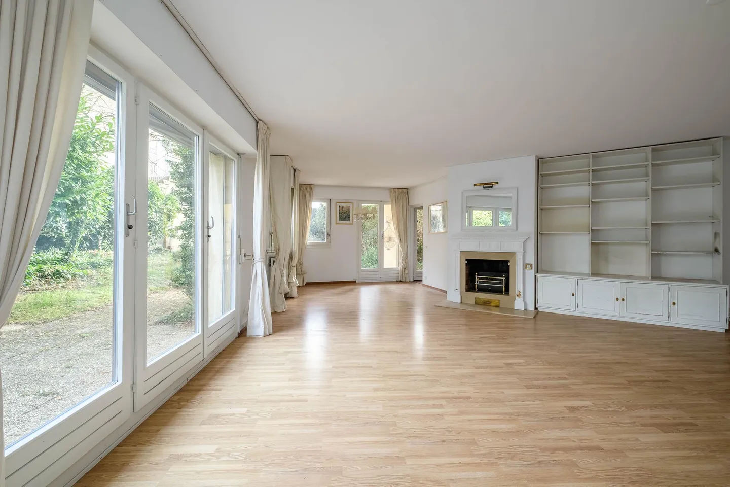 Bel Appartement avec Jardin - Photo 2 sur 5