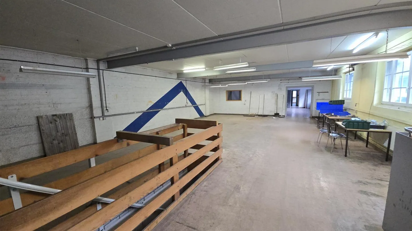 Storage or workshop rooms for rent on the upper floor - Photo 4 of 4