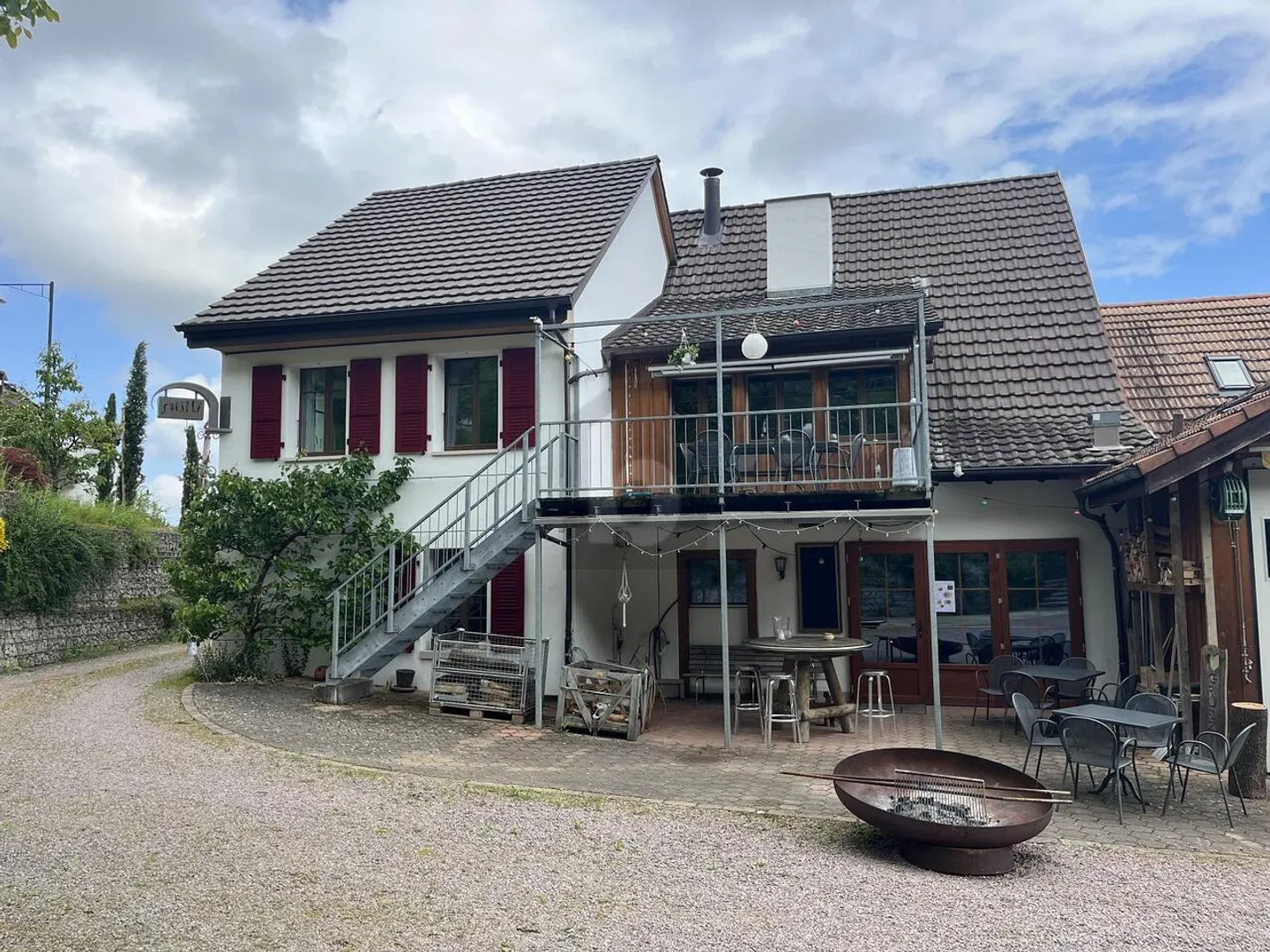 Dans un emplacement calme avec potentiel de développement - Photo 2 sur 6