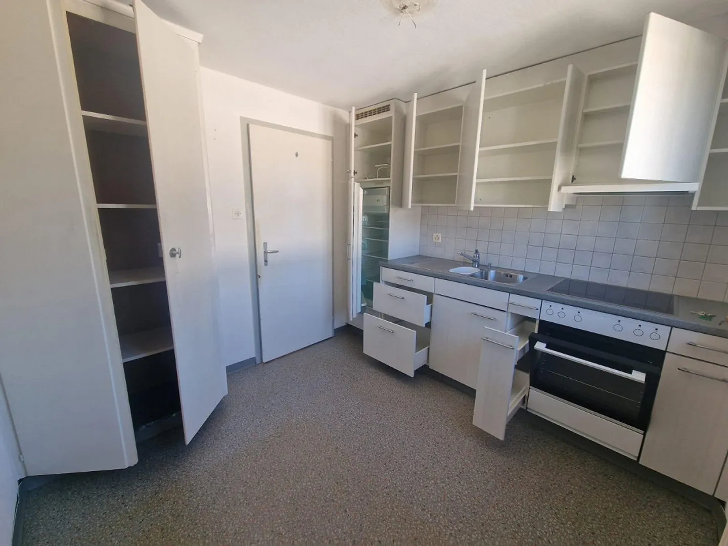 Beautiful 3.5 room apartment in a quiet location - Photo 7 of 12