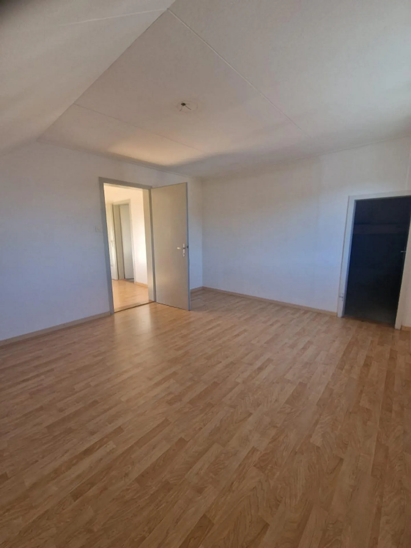 Beautiful 3.5 room apartment in a quiet location - Photo 8 of 12