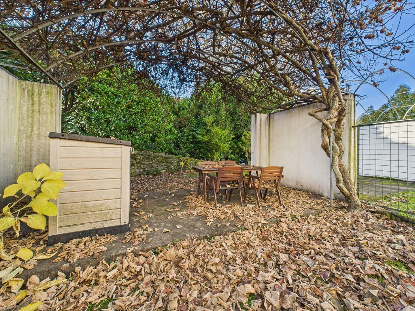 Grosszügiges 7,5-Zimmer-Haus mit privatem Garten nahe dem Zentrum von Lugano - Foto 6 di 13
