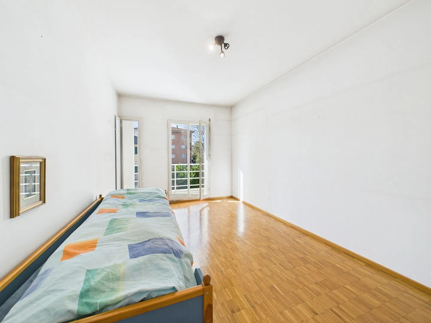 Grosszügiges 7,5-Zimmer-Haus mit privatem Garten nahe dem Zentrum von Lugano - Foto 9 di 13