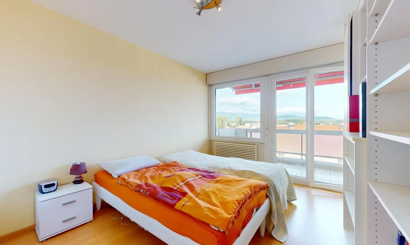 A Gland, 5.5 stanze di 142 m², spaziose e luminose, vicino al lago - Foto 7 di 11