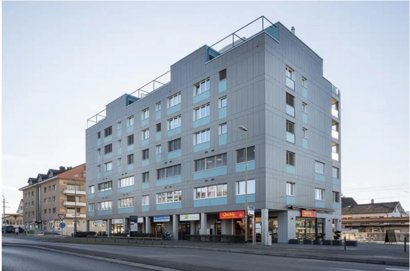 Vivere elegante in una posizione centrale a Dübendorf - Foto 1 di 5
