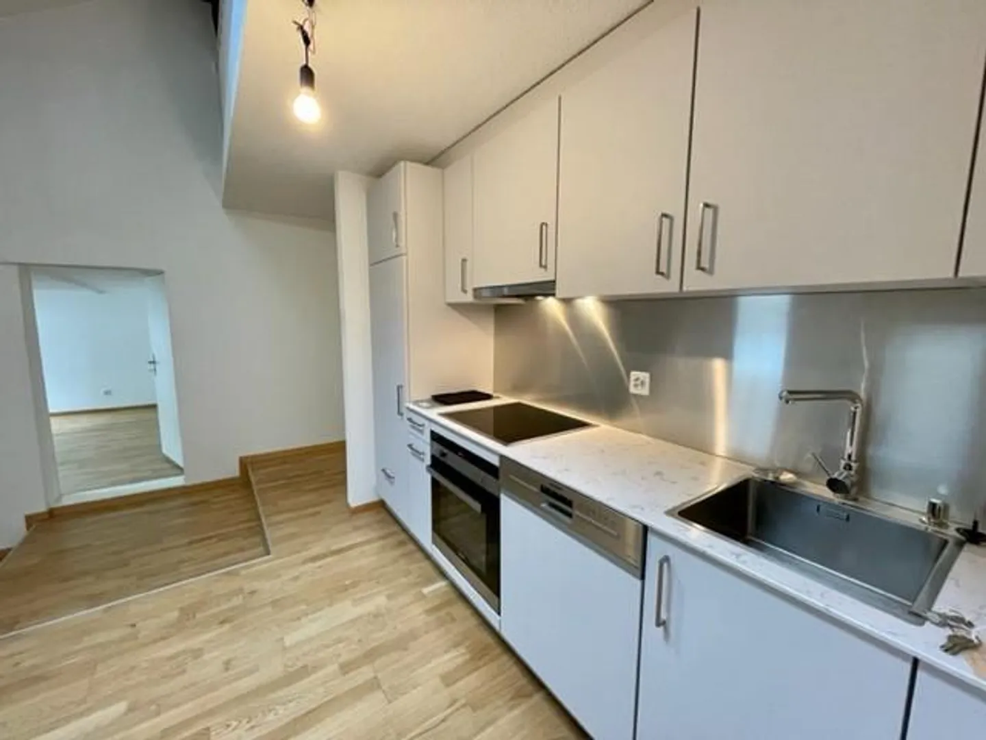 Appartamento 2.5 stanze nel centro di Bienne - Foto 2 di 8
