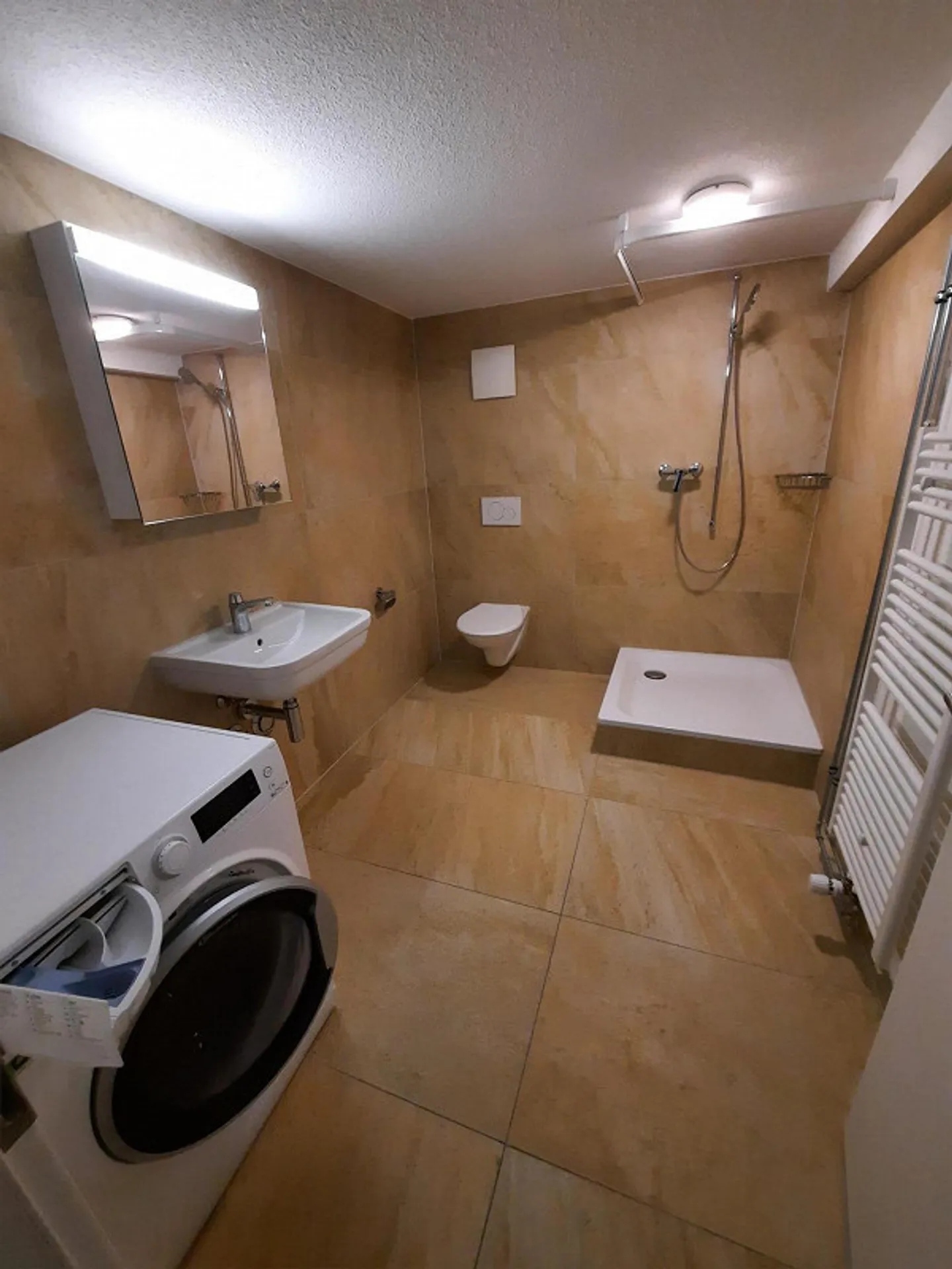 Appartamento 2.5 stanze nel centro di Bienne - Foto 7 di 8