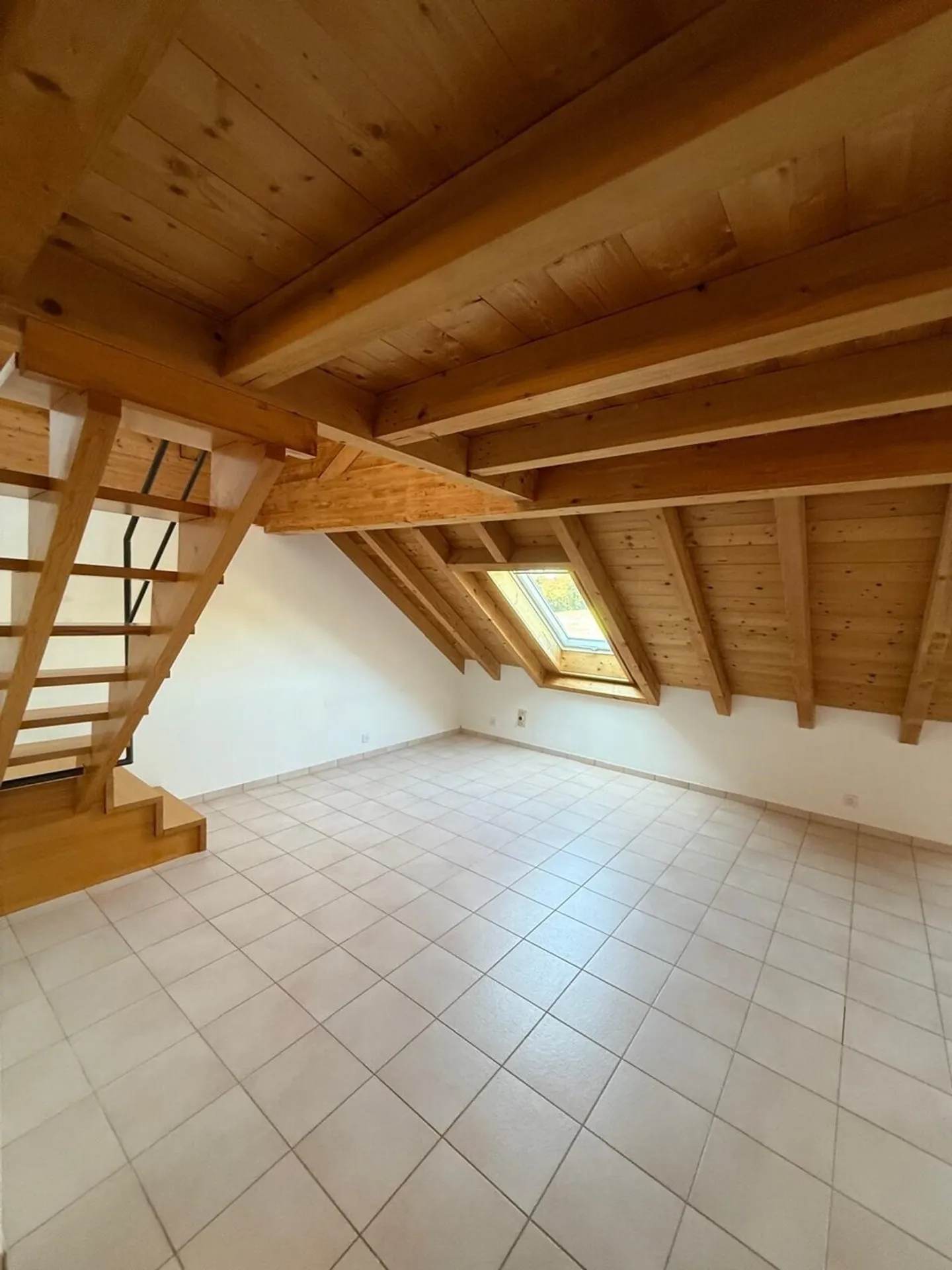 Charmant Appartement Loft - Photo 2 sur 8
