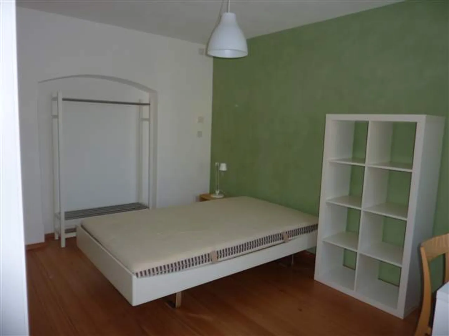 Studio moderno arredato vicino alla città vecchia - Foto 2 di 7