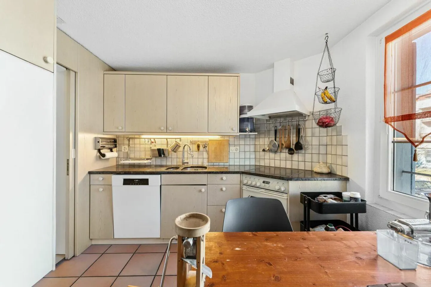 Gemischtes Gebäude in Wolhusen - Foto 11 von 18