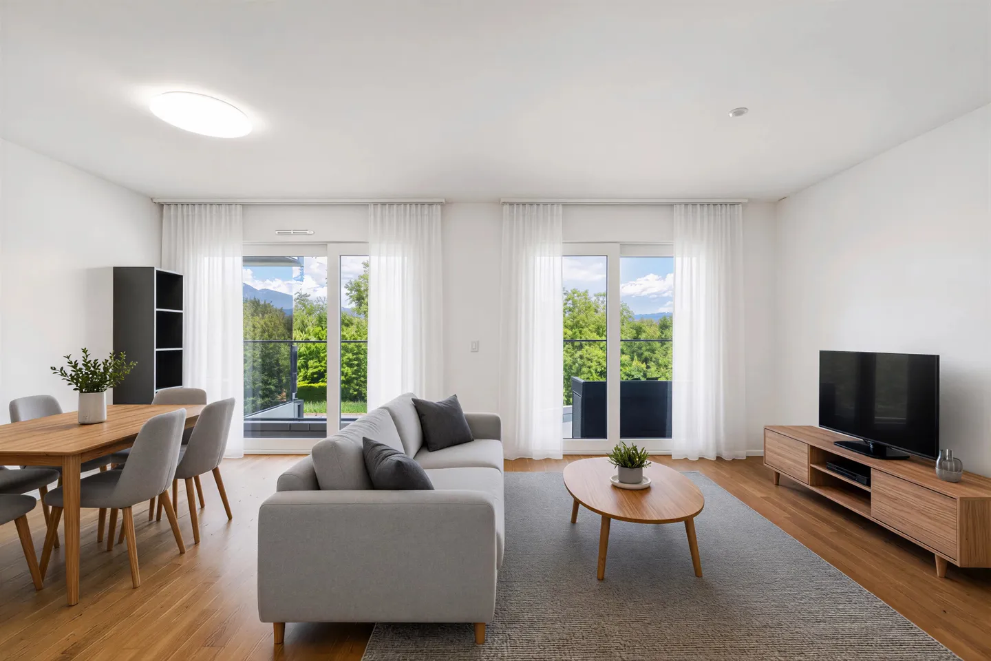 Zeitgenössische 4,5-Zimmer-Penthouse-Wohnung in der Nähe des Sees - Foto 2 von 8