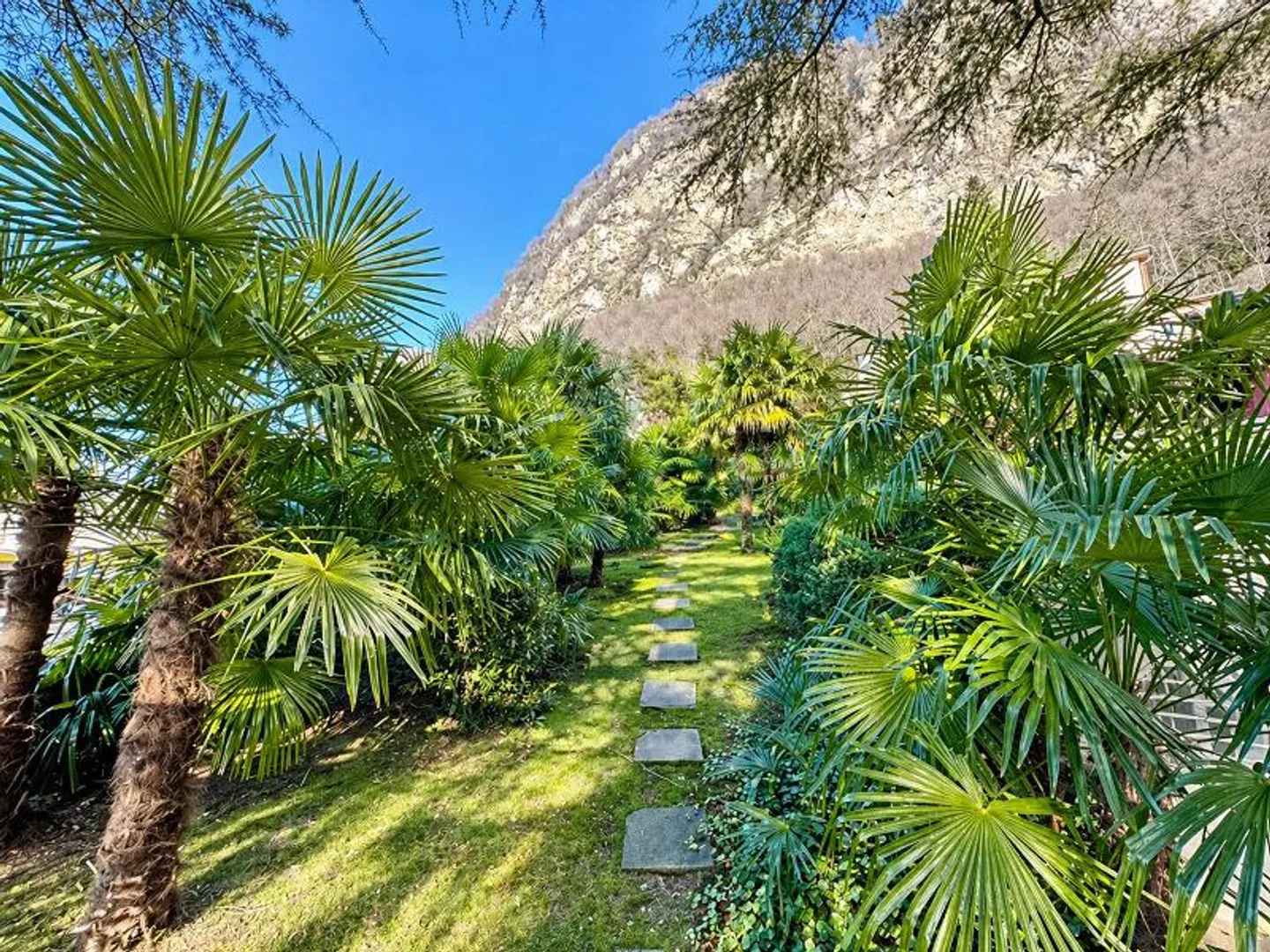Villa Accogliente con Piscina e Giardino - Foto 7 di 13