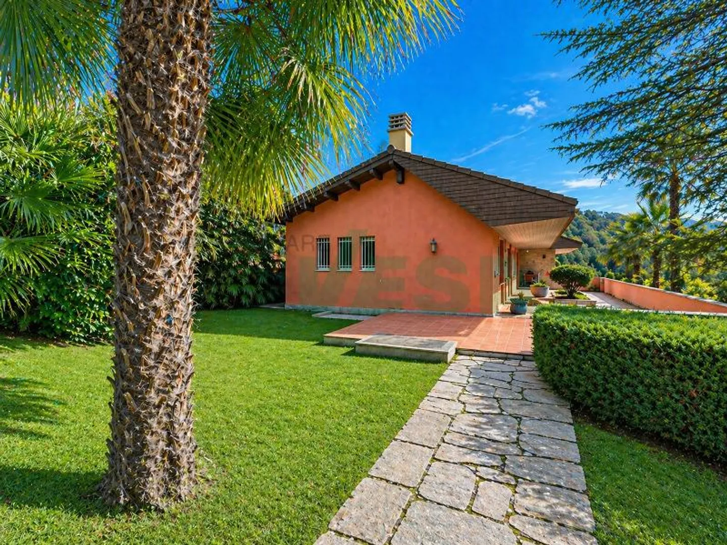 Villa Accogliente con Piscina e Giardino - Foto 9 di 13