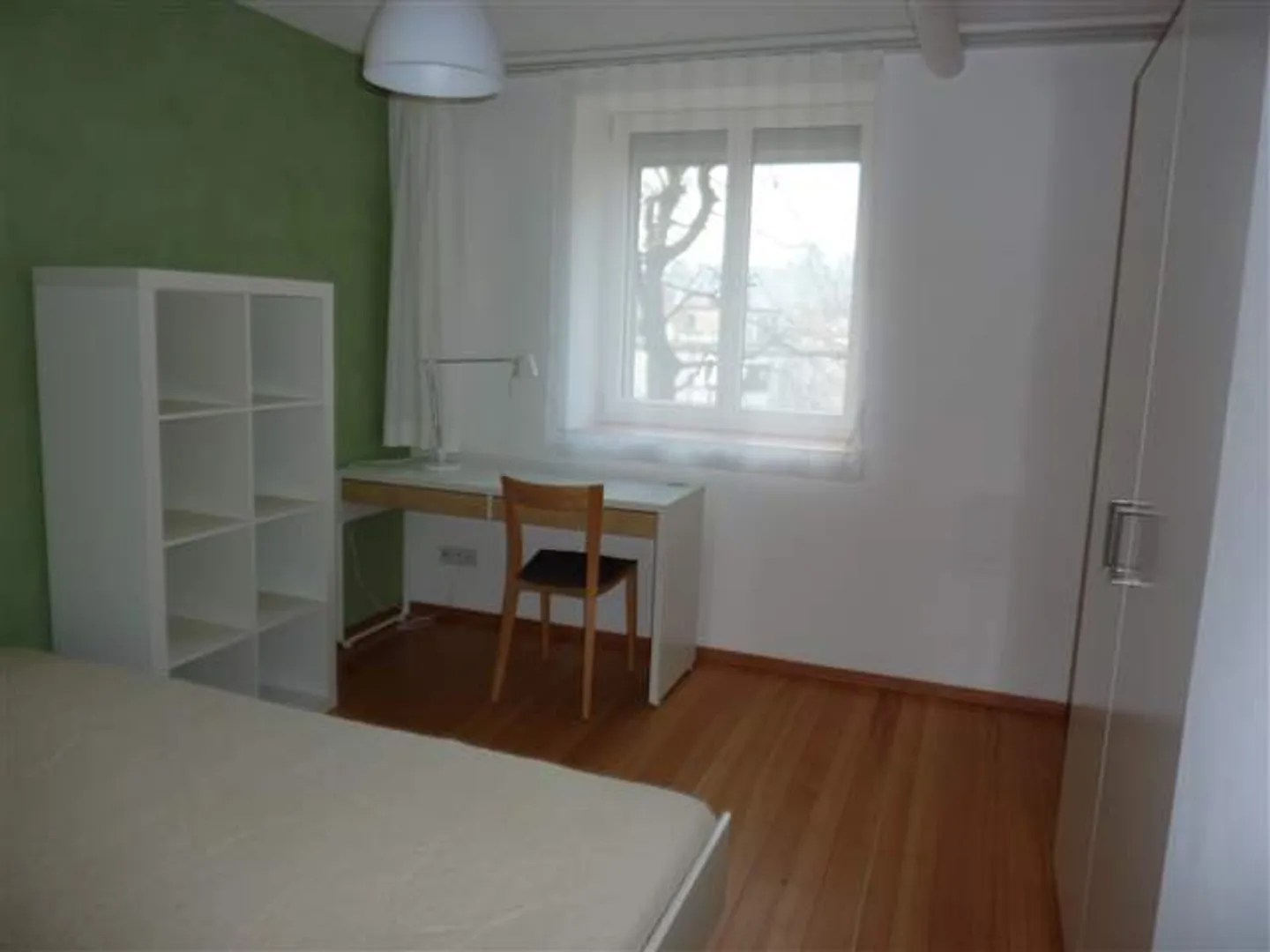 Studio moderno arredato vicino alla città vecchia - Foto 7 di 7