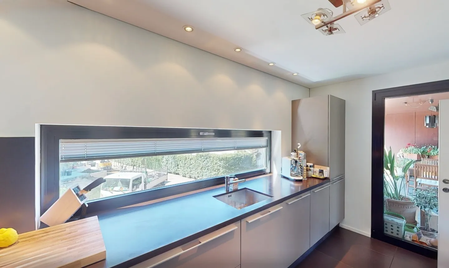 Modern Garden Oasis - Stylish Living near Lugano - Photo 10 of 27