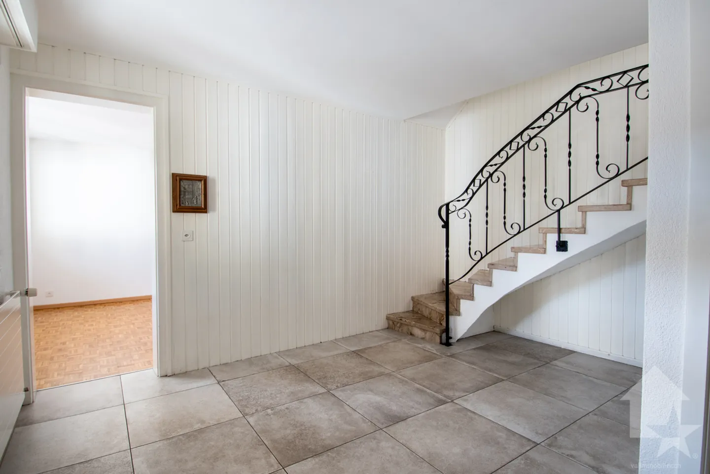 Collombey, Dorfhaus mit Terrasse und Garage - Foto 11 von 11