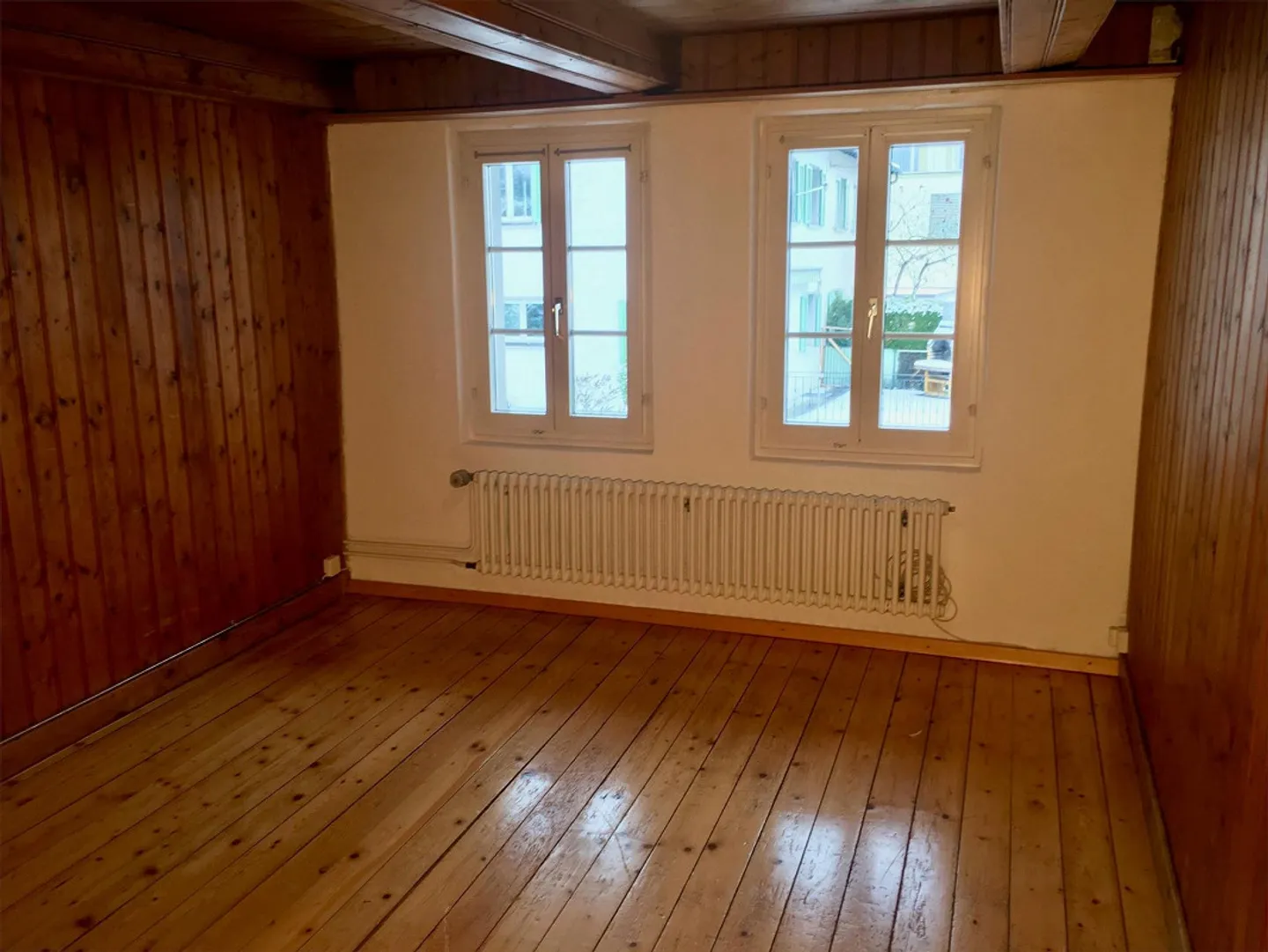 Charmante 2.5-Zimmer-Altbauwohnung mit schöner Aussicht im grünen Obermeilen - Photo 2 of 9