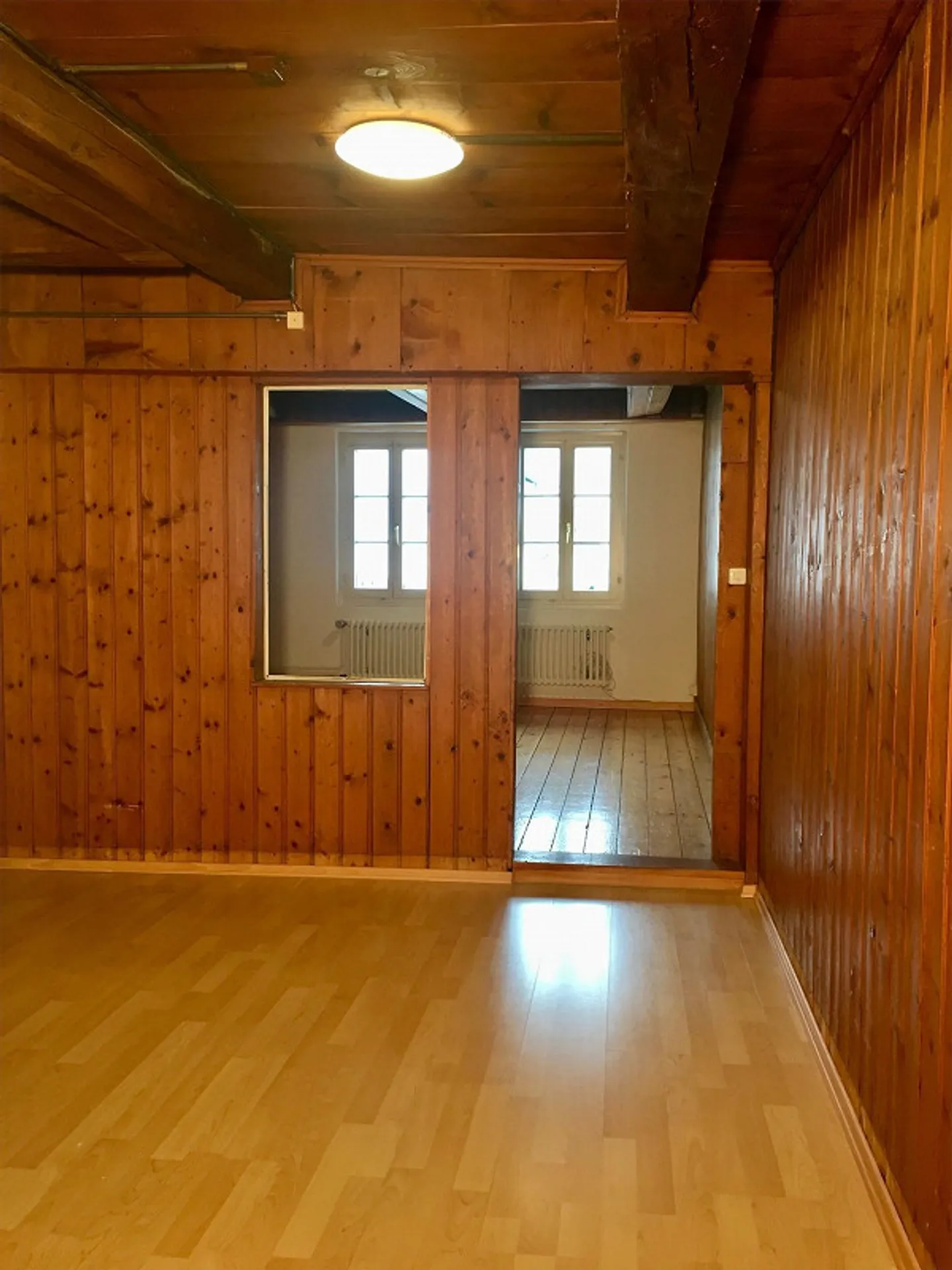 Charmante 2.5-Zimmer-Altbauwohnung mit schöner Aussicht im grünen Obermeilen - Photo 3 of 9
