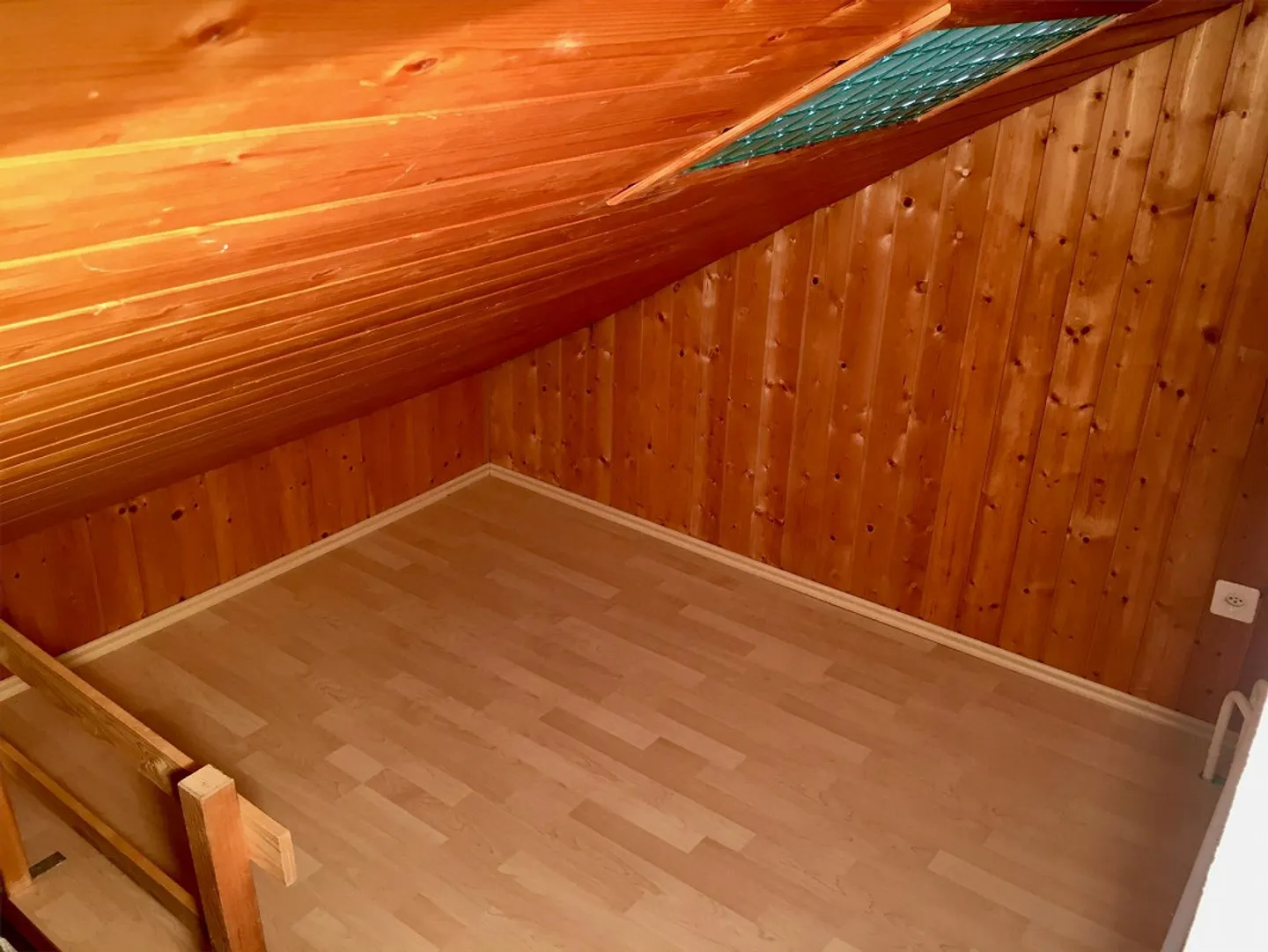 Charmante 2.5-Zimmer-Altbauwohnung mit schöner Aussicht im grünen Obermeilen - Photo 7 of 9