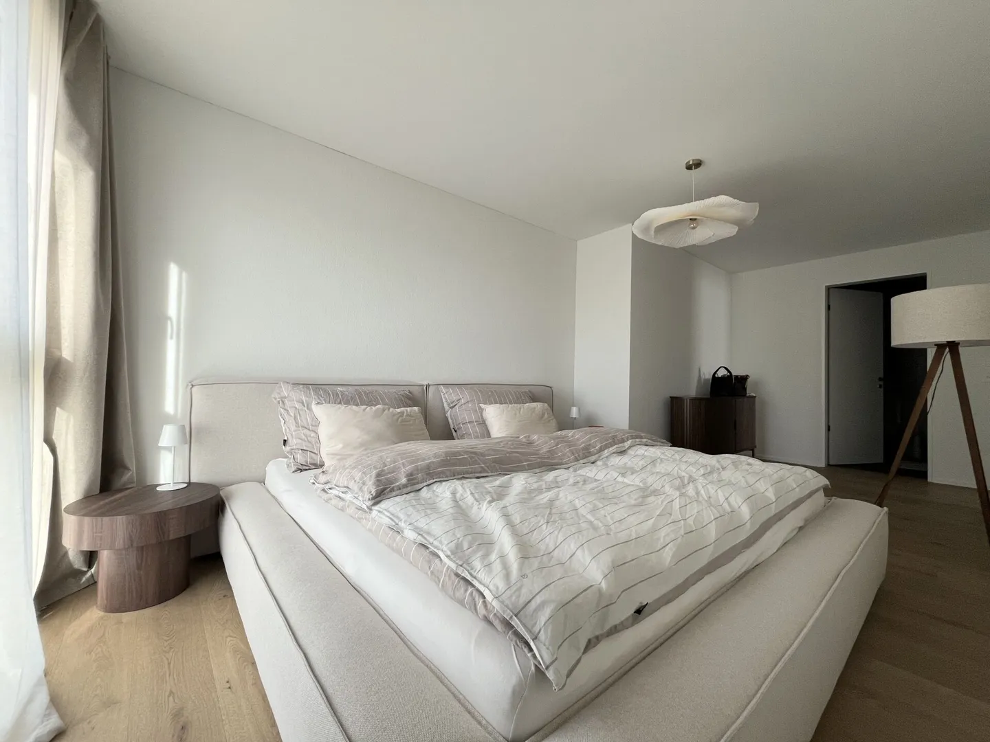 Dopo la prima occupazione - Attraente appartamento di 3,5 stanze nel cuore di Uffikon - Foto 3 di 6