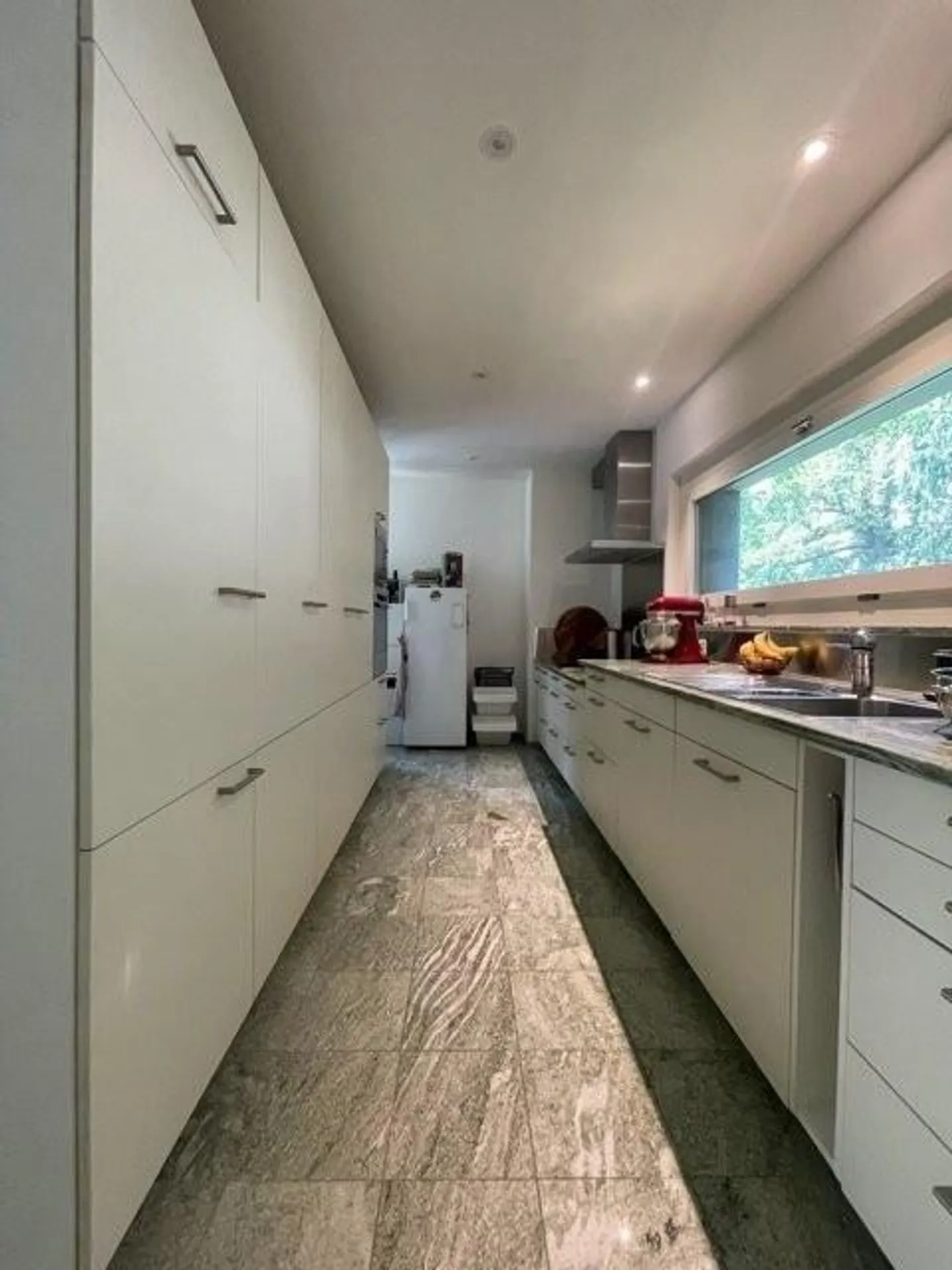 Luxurious Living Near Aeschenplatz - Photo 8 of 12