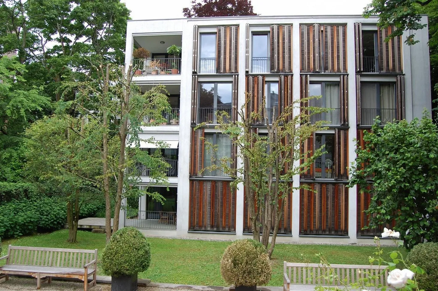 Luxurious Living Near Aeschenplatz - Photo 1 of 12