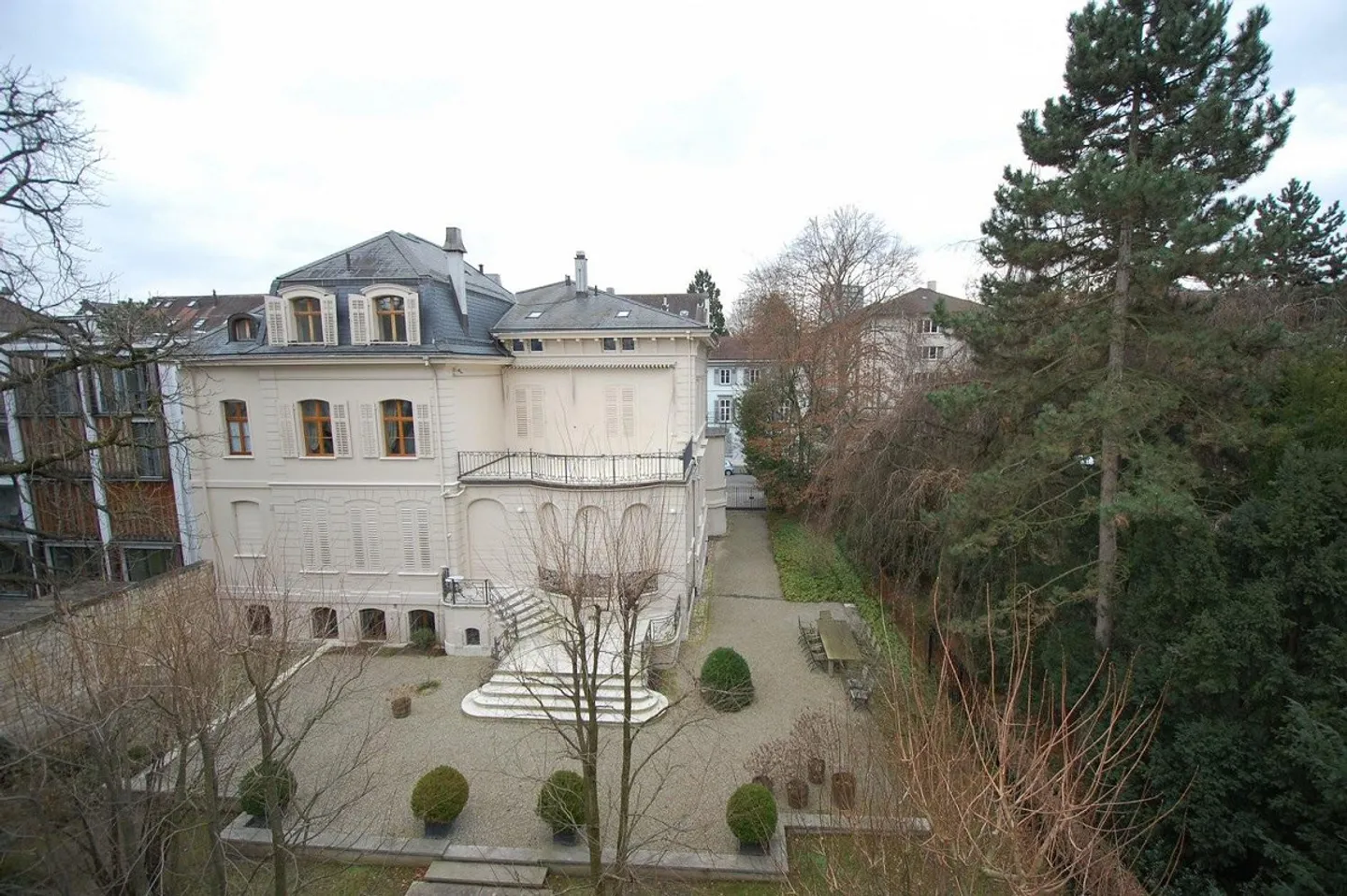 Luxurious Living Near Aeschenplatz - Photo 2 of 12