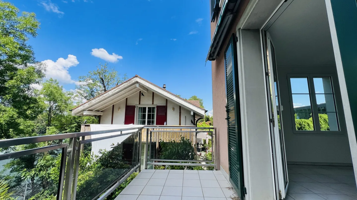 Direttamente sul Reno - Grande appartamento duplex con vista sul Reno e accesso diretto alla riva del Reno - Foto 4 di 18