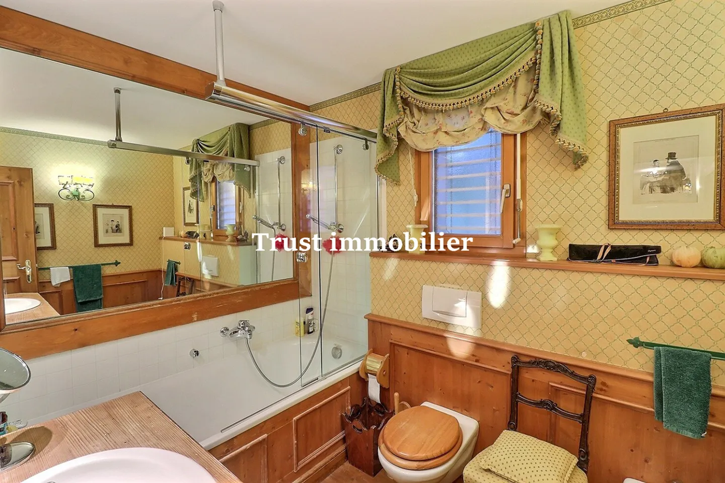 4058. Beautiful opportunity in a high-end residence in Plans-Mayens - Photo 5 of 9