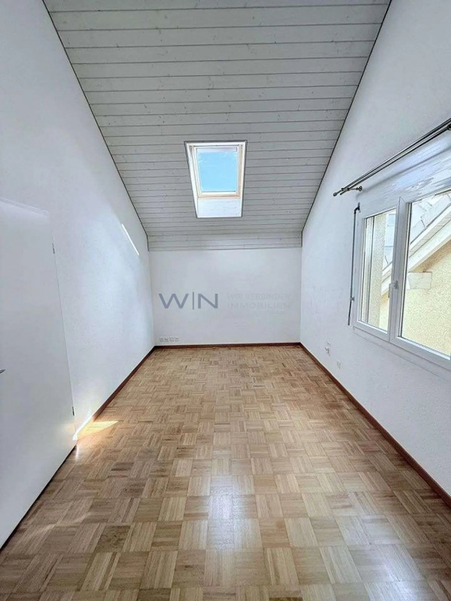 Moderne 3.5-Zimmer-Maisonette-Wohnung - Foto 10 von 13