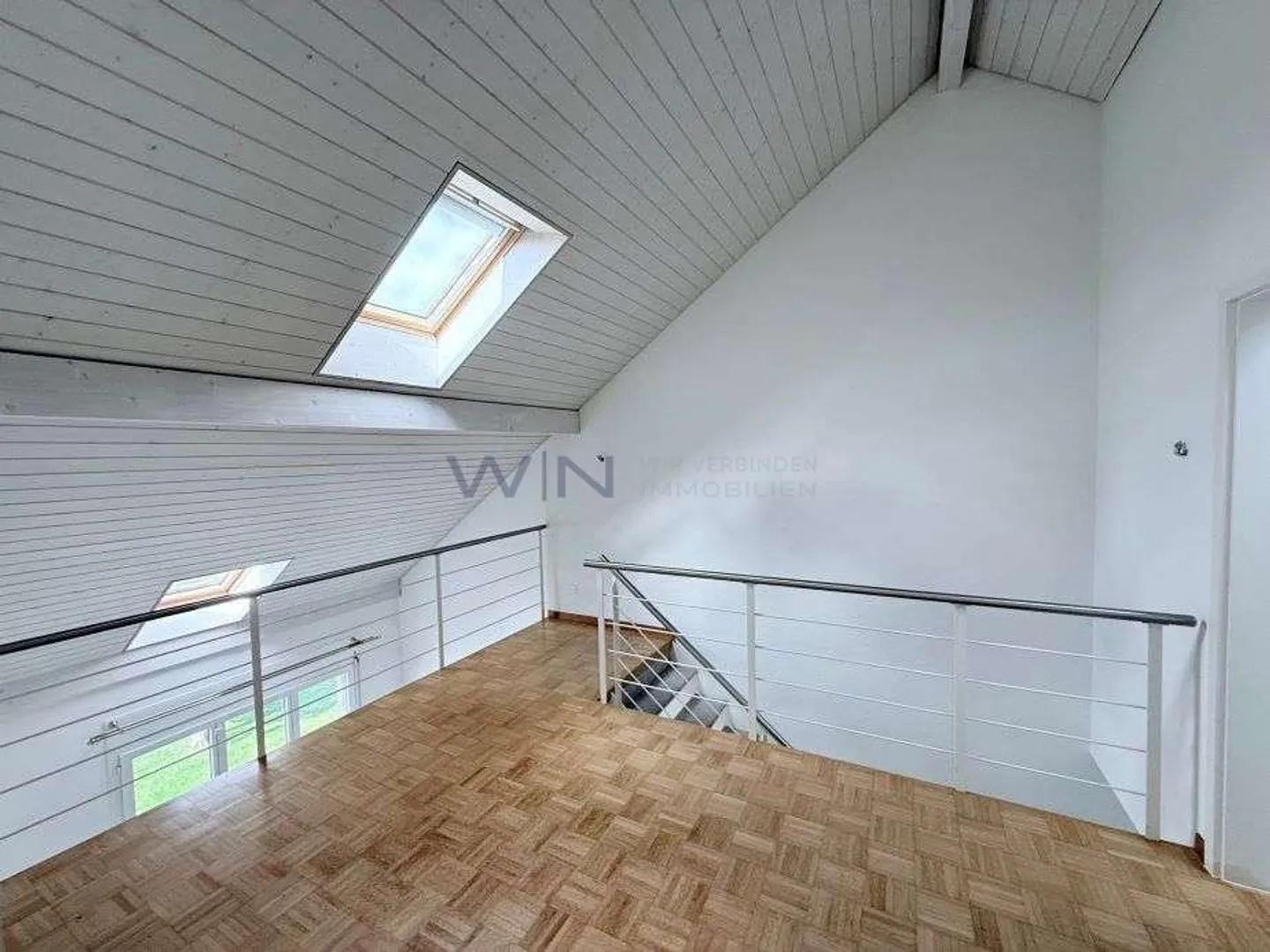 Moderne 3.5-Zimmer-Maisonette-Wohnung - Foto 9 von 13
