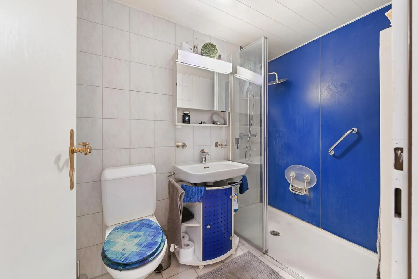 Penthouse with Character and Far-Reaching Views - Photo 14 of 21