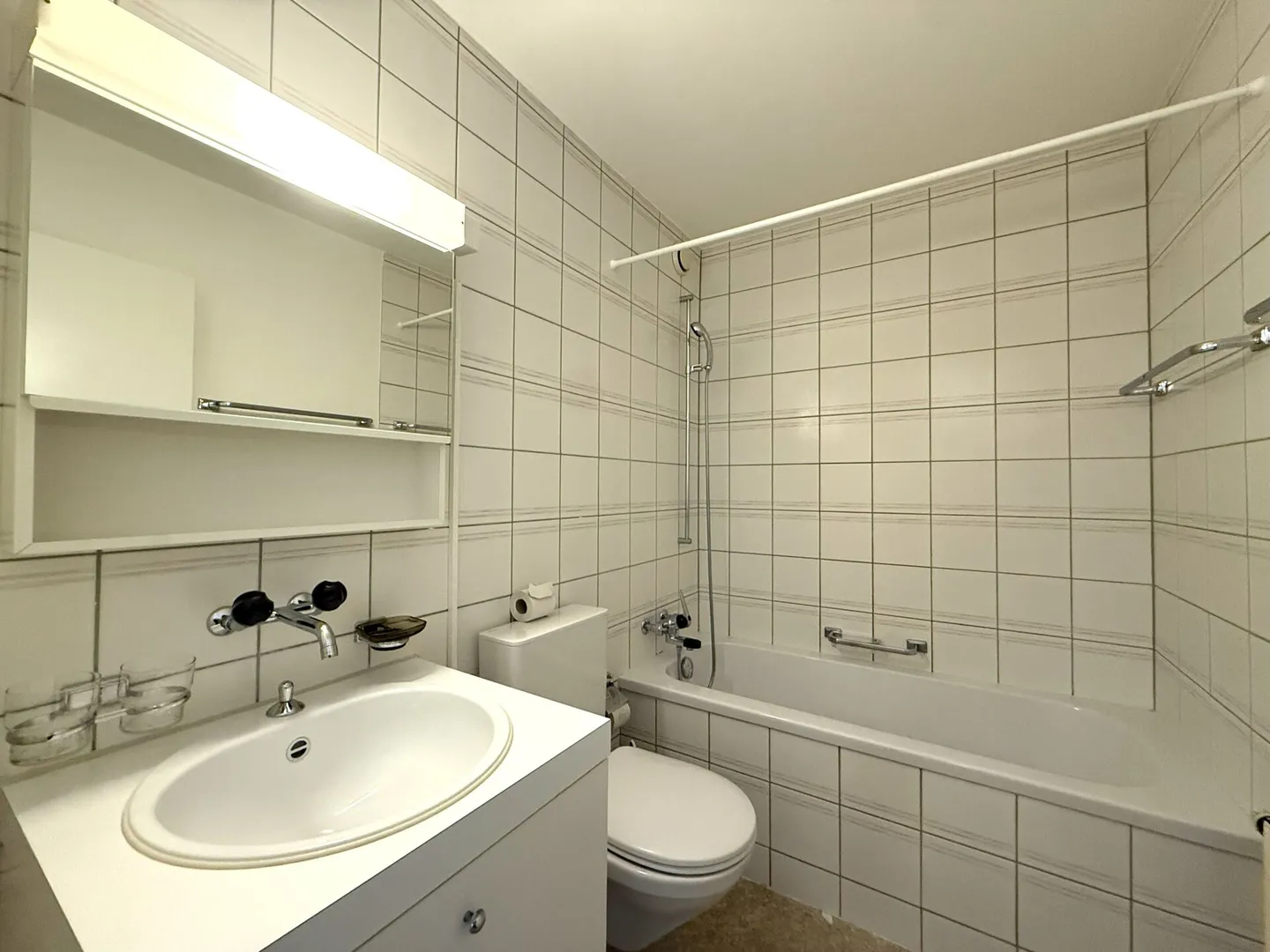 Bien entretenu et prêt à emménager : appartement de 3,5 pièces avec balcon - Photo 7 sur 8