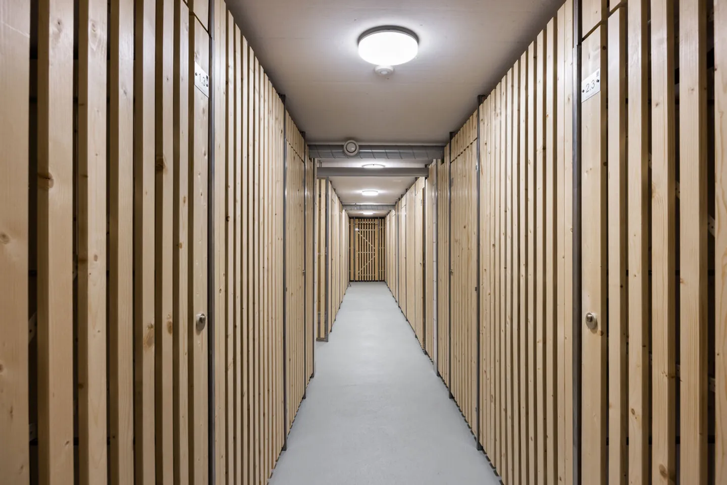 Modern Practice Space in Ziefen - Photo 6 of 11
