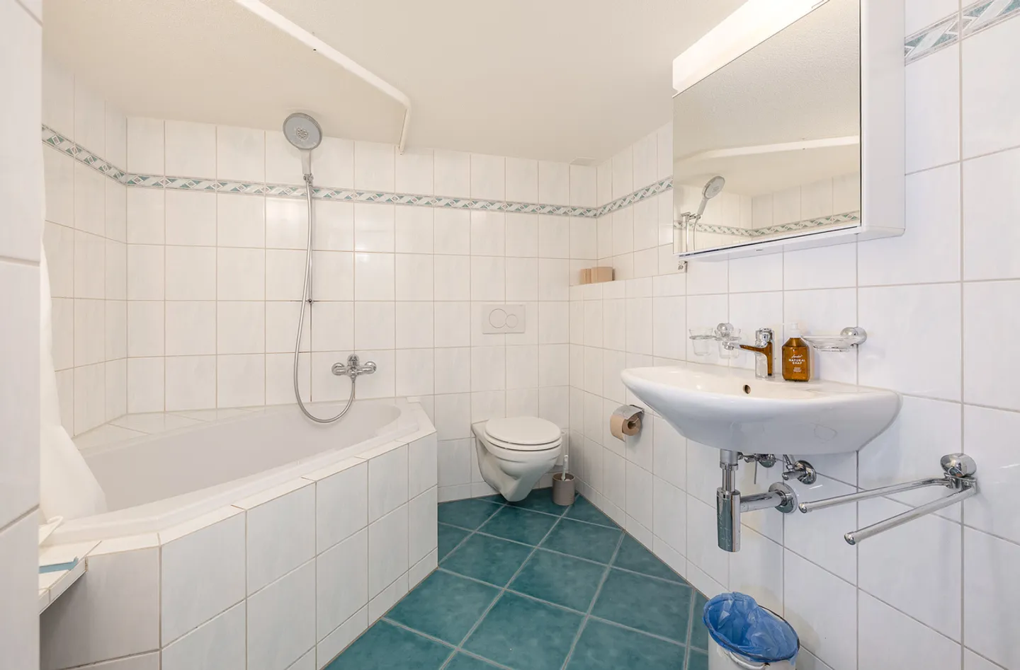 Charmantes Wohngebäude - Foto 8 von 11