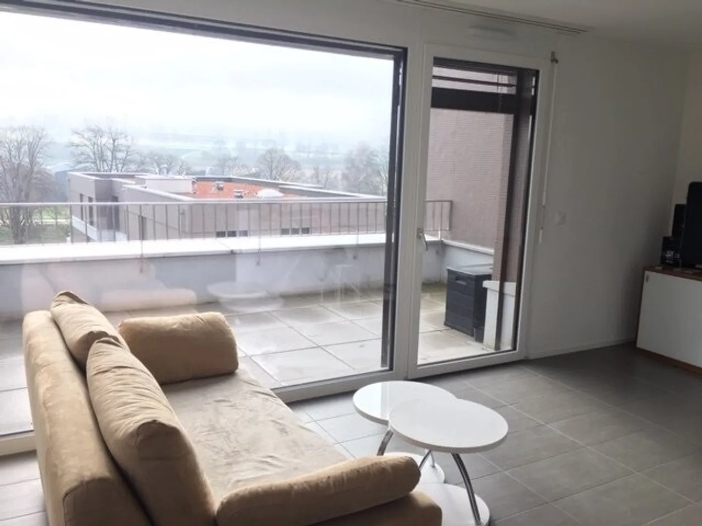 Bel appartement de 2.5 pièces au 4ème étage - Photo 3 sur 6