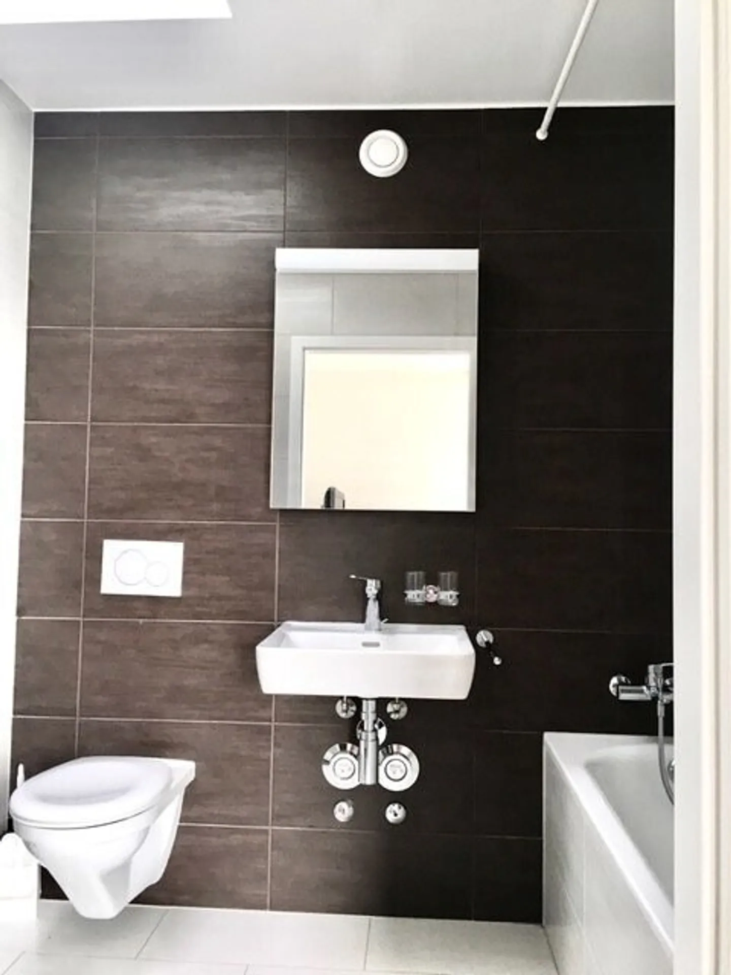 Bel appartement de 2.5 pièces au 4ème étage - Photo 4 sur 6