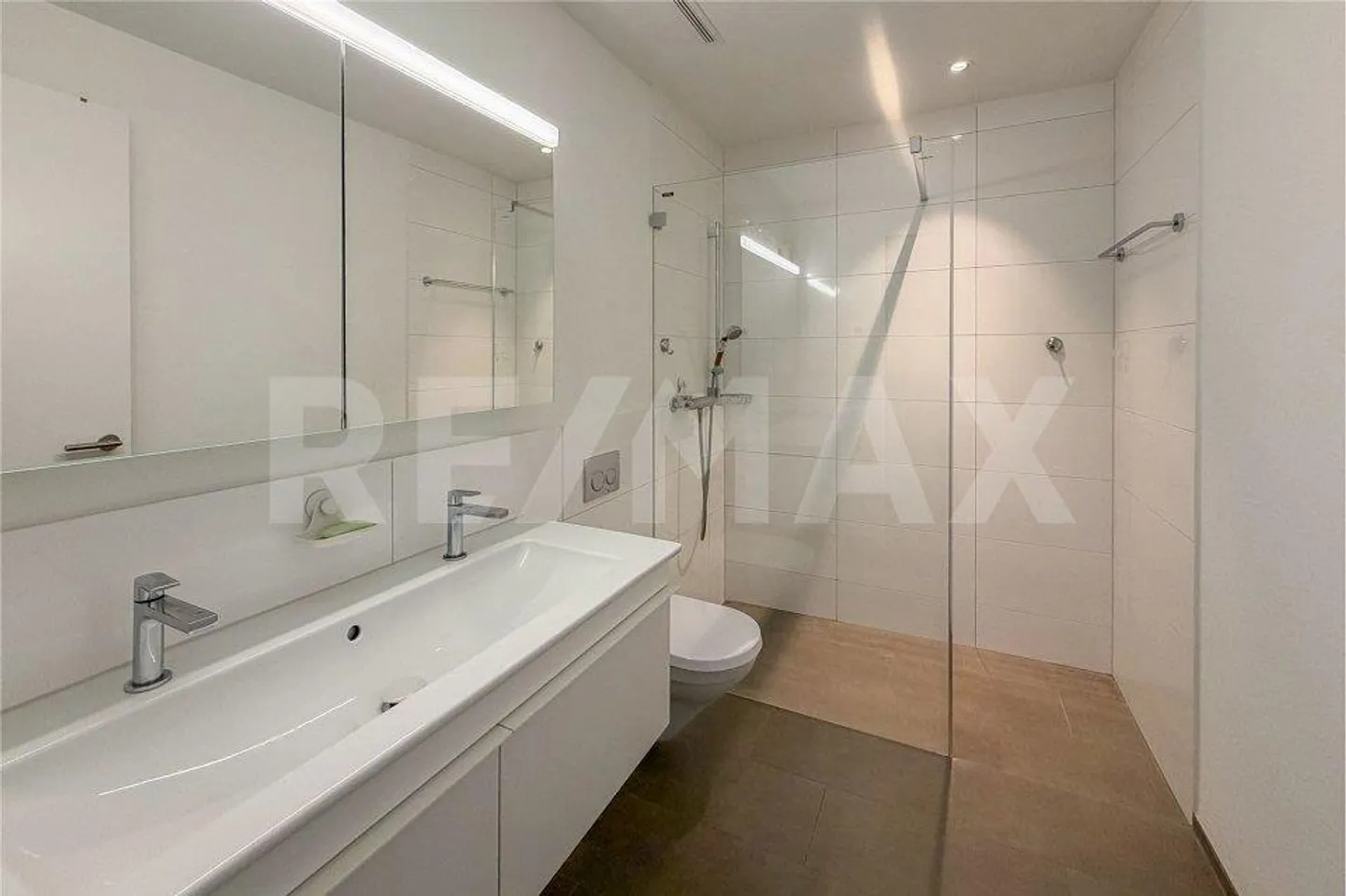 Appartamento 4.5 stanze al 1° piano – Vita moderna con grande balcone in... - Foto 12 di 13
