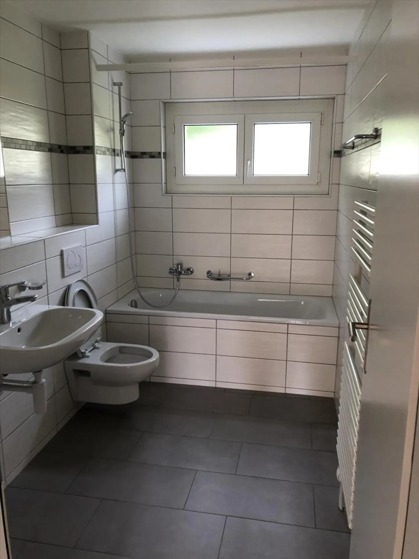 Apartment for rent - Photo 5 of 9
