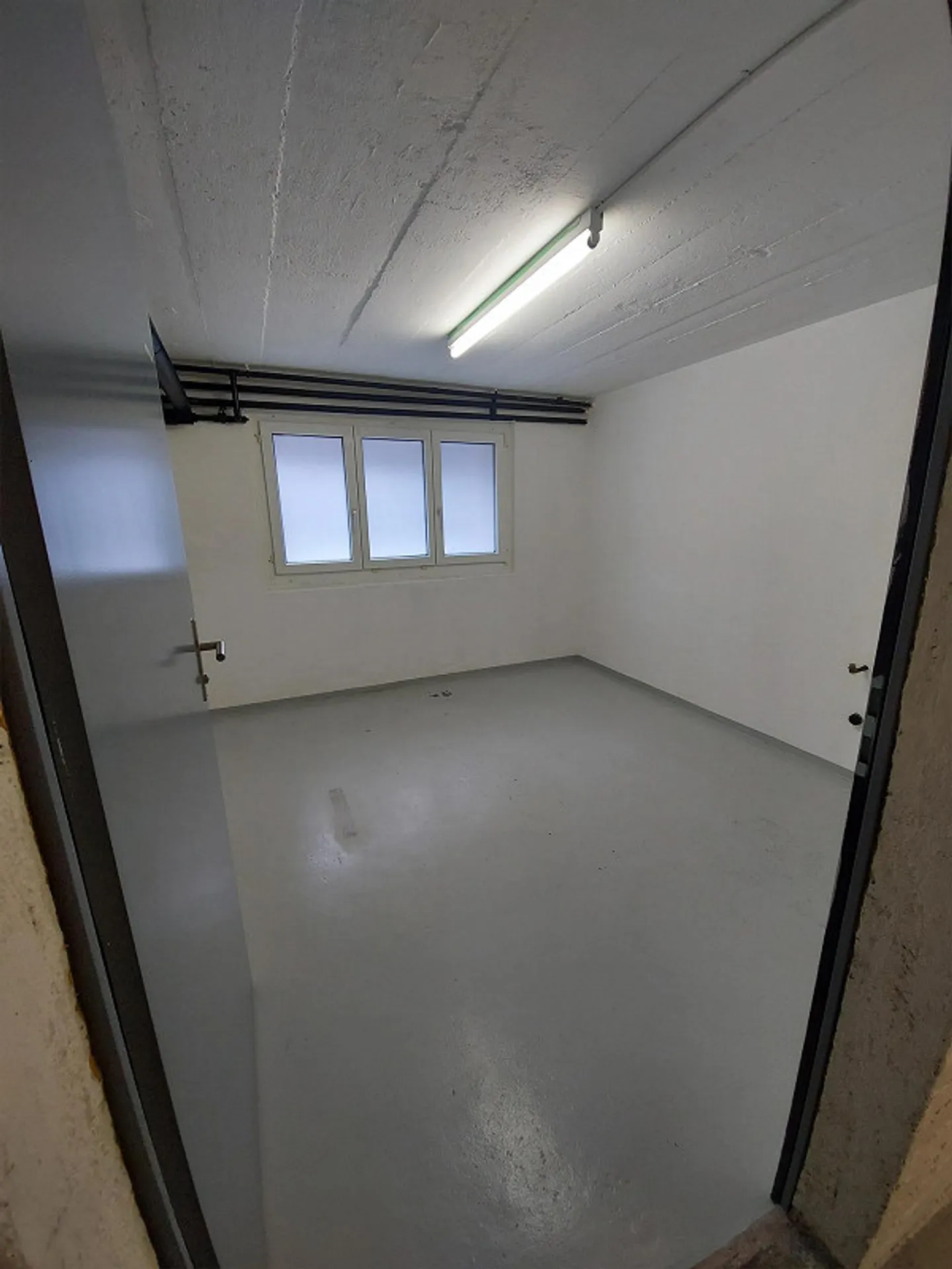petit mais joli espace de stockage de 12m2 - Photo 1 sur 2