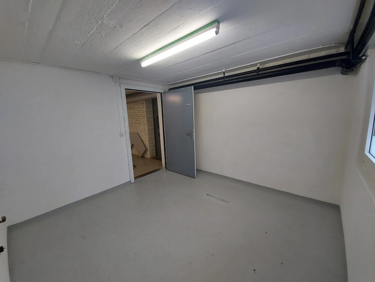 petit mais joli espace de stockage de 12m2 - Photo 2 sur 2